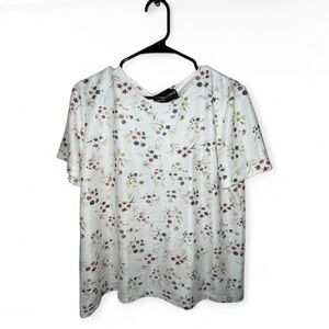 Sag Harbor White Floral Crewneck Tee with Multicolor Blossoms